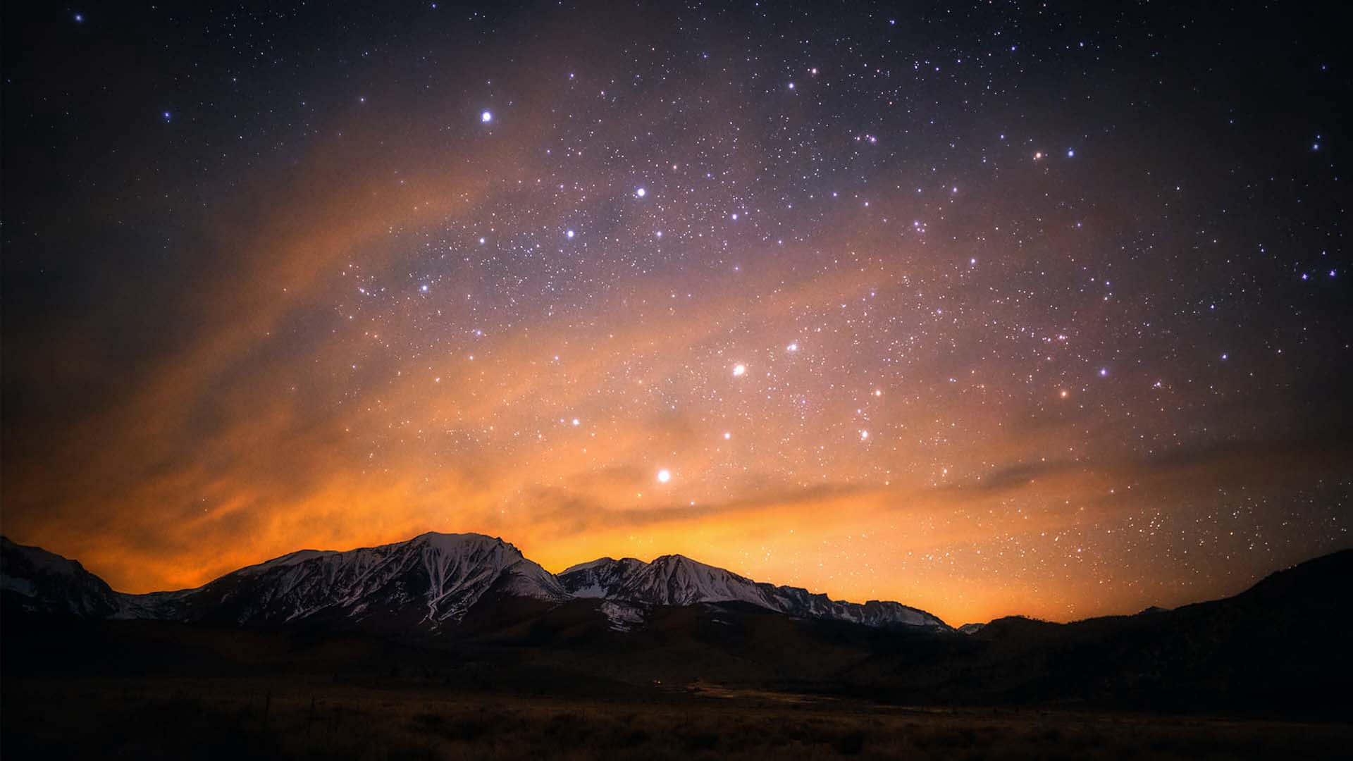 Un hermoso cielo nocturno lleno de estrellas Fondos de pantalla