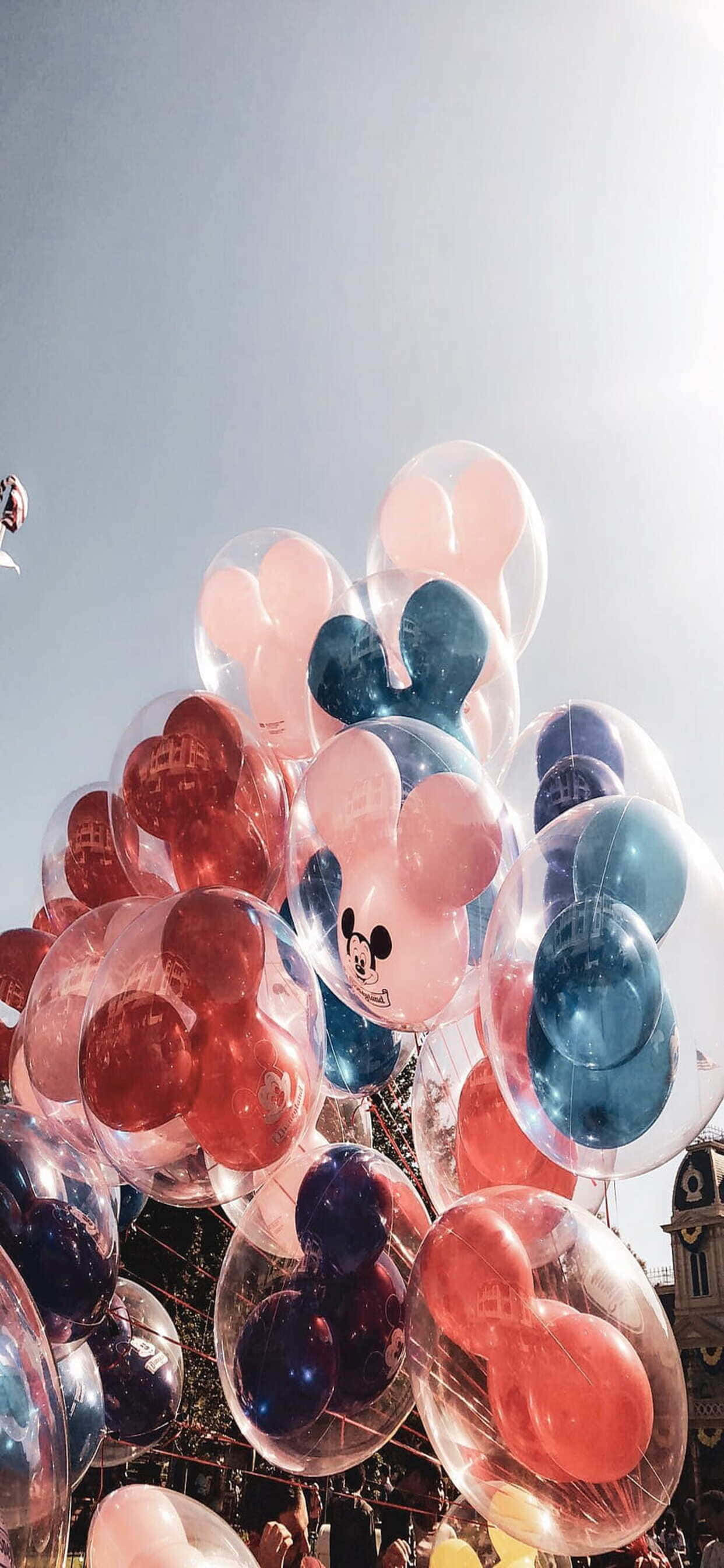 un montón de globos en el cielo Fondos de pantalla