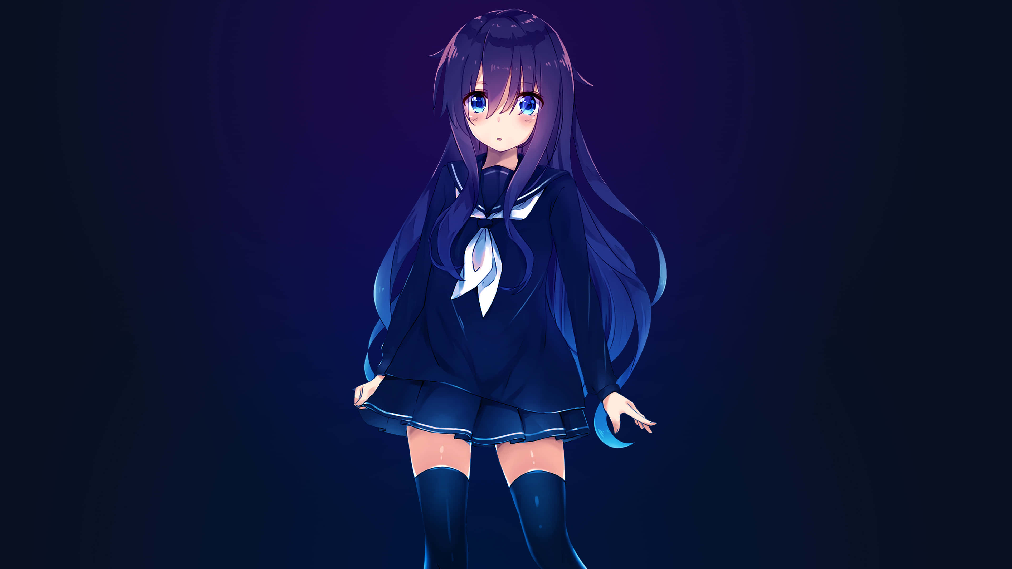 una chica con vestido azul y cabello negro Fondos de pantalla