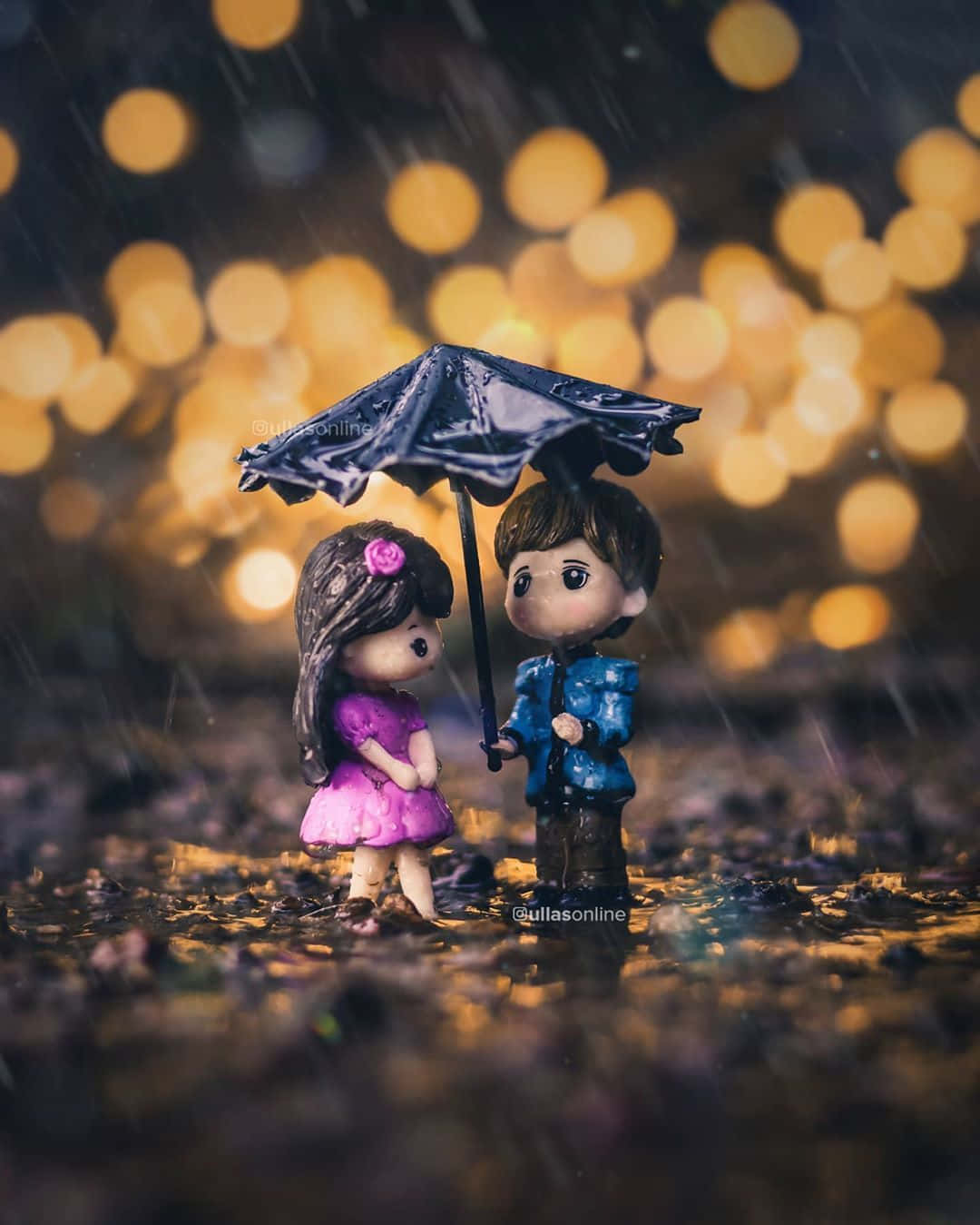 Una pareja disfrutando de la lluvia Fondos de pantalla