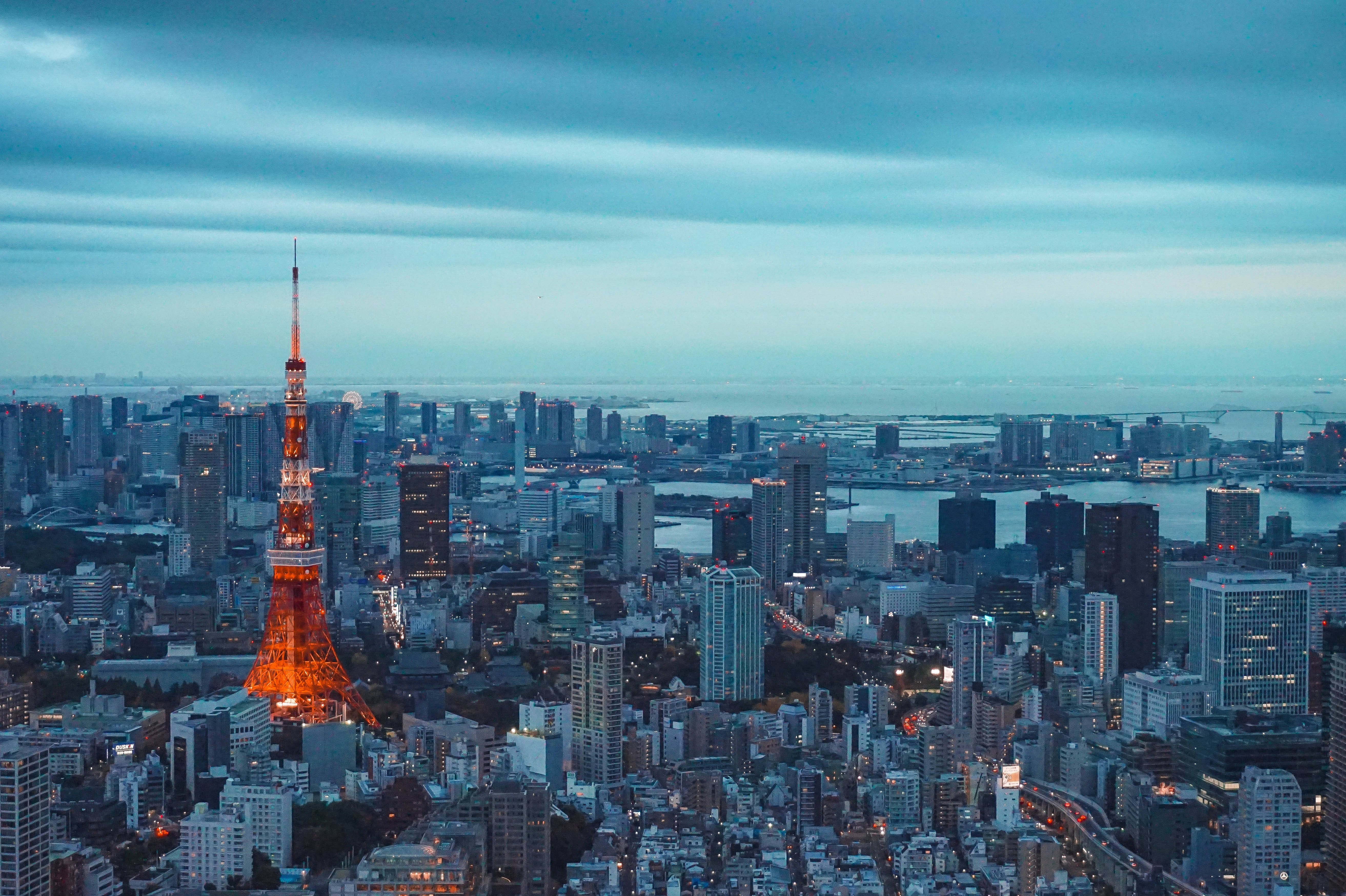 Vista aérea HD de la Torre de Tokio en Japón Fondos de pantalla