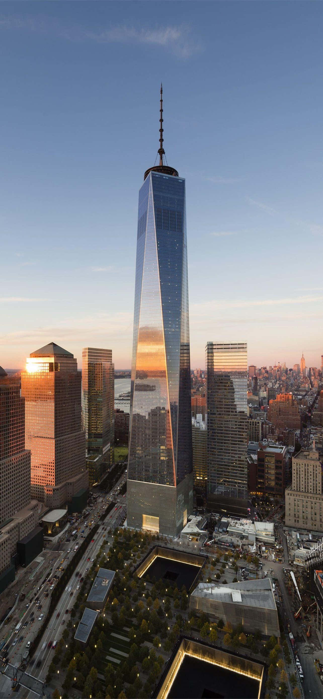 Vista en Picado de la Freedom Tower al Atardecer Fondos de pantalla