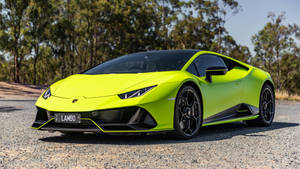 Imagen 4K de laptop de un Lamborghini Huracán