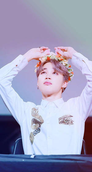 Adorable Jimin de BTS con corona de flores — Lindo bts Fondos de pantalla