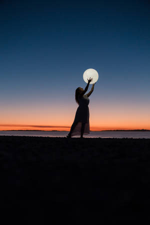 Alcanzando la Luna Llena — Luna Fondos de pantalla