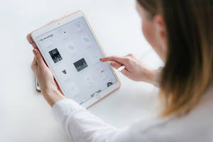 Apple iPad Pro en Uso — iPad Mini Fondos de pantalla