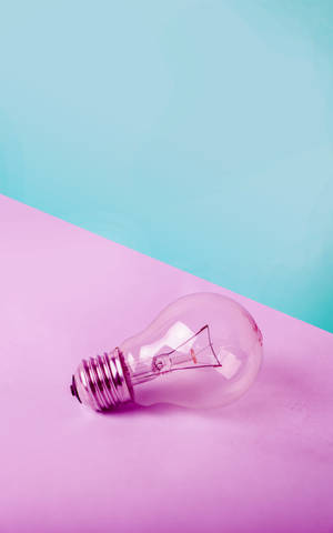 Bombilla Minimalista En Azul Pastel Y Violeta — Redmi K Pad 2 Fondos de pantalla