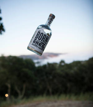 Botella flotante de Born And Bred