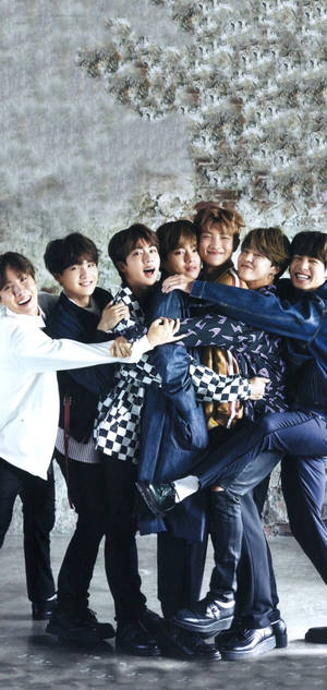 BTS Entrañable Pantalla de Bloqueo — Galaxy S25 FE Fondos de pantalla