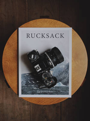 Fondo de pantalla de imagen estética de cámara y libro — Surface Fondos de pantalla