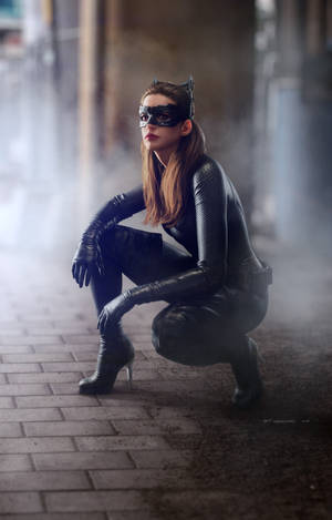 Fondo de pantalla de Catwoman en The Dark Knight. — Galaxy Tab S9 Fondos de pantalla