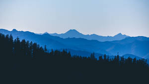 Fondo de pantalla de cielo despejado en Red Buttes Wilderness — Studio Display Fondos de pantalla