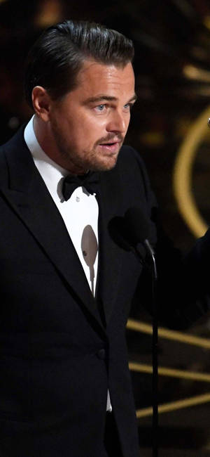 Fondo de pantalla del discurso del Oscar de Leonardo DiCaprio — iPhone 17 Pro Max Fondos de pantalla