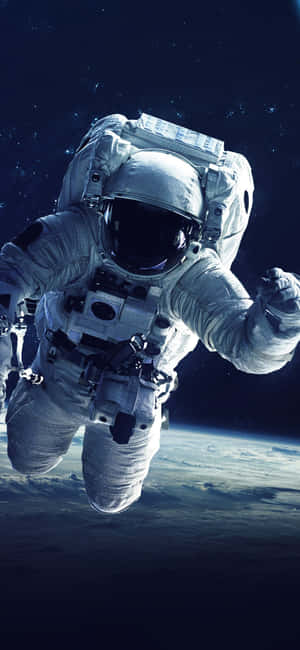 Astronaut Iphone — iPhone 16 Plus Fondos de pantalla