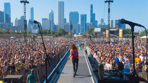 Fondo de pantalla diurno de Lollapalooza Chicago — Studio Display Fondos de pantalla