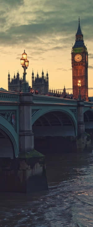 Londres iPhone — Galaxy Z Flip 6 Fondos de pantalla