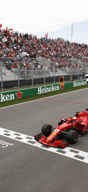 F1 iPhone Vettel Línea de Meta — Samsung S23 Ultra Fondos de pantalla