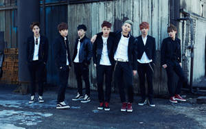 Fondo de pantalla de foto grupal de BTS Skool Luv Affair — Bts foto grupal GIF Fondos de pantalla