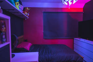 Habitación Iluminada Estética Púrpura Neón