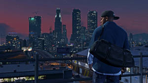 Hombre cool de GTA con bolsa — Gta Fondos de pantalla