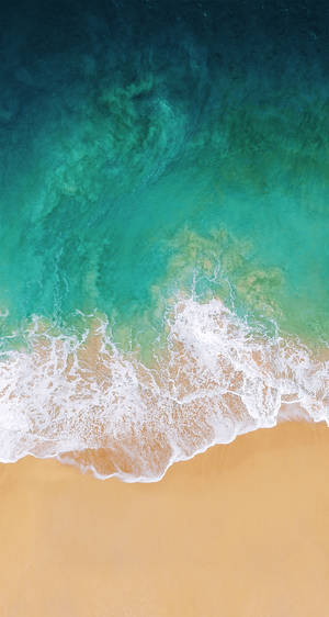Fondo de pantalla de vista aérea de playa para iPhone 11.
