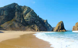 Impresionante Paisaje en la Playa Portuguesa — 2560x1080 Fondos de pantalla