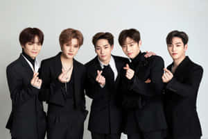 nuest — Kpop GIF Fondos de pantalla