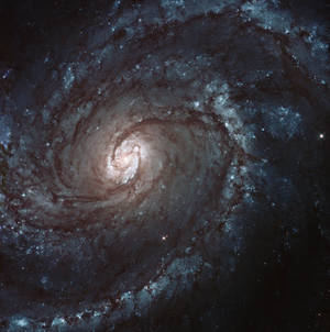 Fondo de pantalla impresionante de galaxia espiral en el espacio exterior