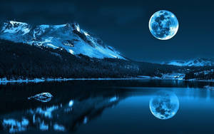 Hermosa luna llena reflejada en un lago como espejo para fondo de pantalla de MacBook Pro. — MacBook Pro Fondos de pantalla