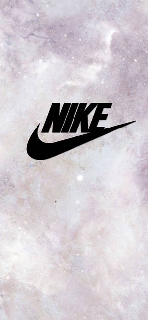 Fondo de pantalla del logo Nike Girl en superficie lunar — iPhone 17 Fondos de pantalla