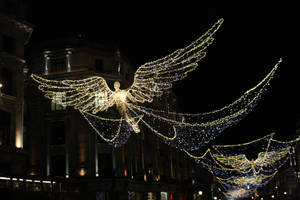 Fondo de pantalla de luces navideñas de ángel en Londres