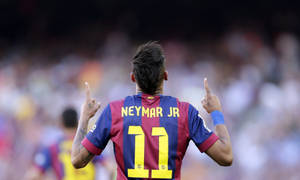 Neymar Jr. con estilo camiseta número 11