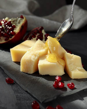 Fondo de pantalla de Queso con Jarabe y Granada — 4:5 Fondos de pantalla