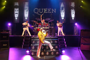 Imágenes de Queen — MacBook Pro M2 Fondos de pantalla