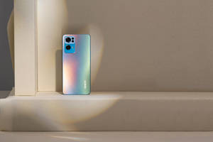 Smartphone Oppo Colorido Contra las Sombras
