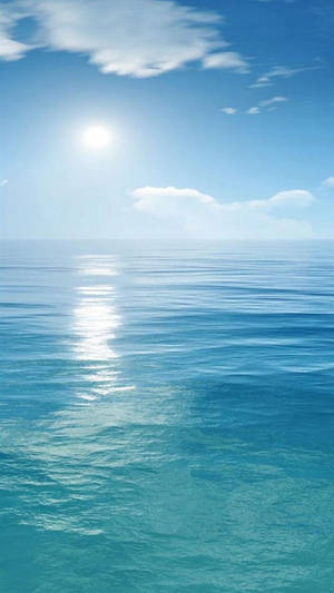 Sol de Fondo de iPhone en Mar Azul