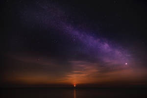 Fondo de pantalla amanecer horizonte cielo estrellado