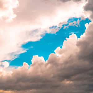 Fondo de Nubes Azules — iPad Air 13 Fondos de pantalla