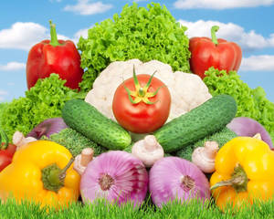 Fondo de pantalla de exhibición simétrica de verduras — 5:4 Fondos de pantalla