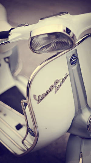 Fondo de pantalla de Vespa Sprint blanca con estética retro — Estética retro Fondos de pantalla