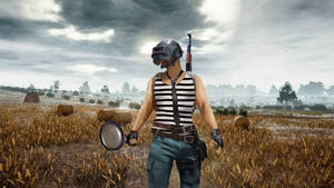 Victor en PUBG sosteniendo un sartén 1366x768 — Gaming GIF Fondos de pantalla