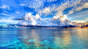 Fondo de pantalla de vista del océano tormentoso — Olas del mar Fondos de pantalla